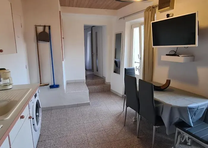 Rue du Vieux Chateau - Beau F2